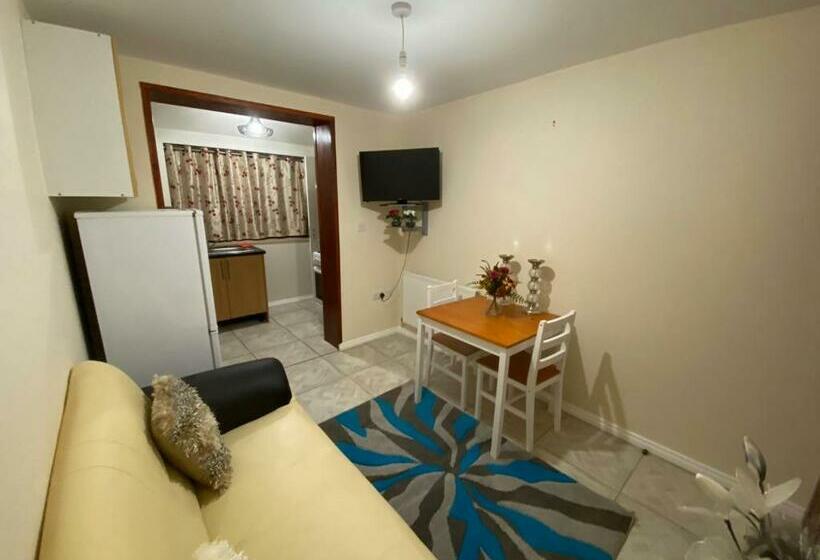 بنسيون Guest House B&b