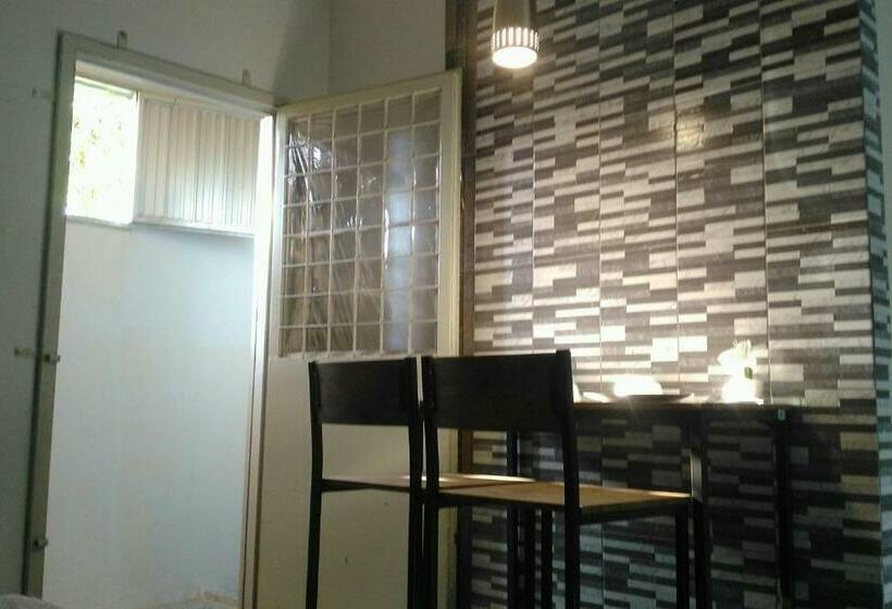 펜션 H&q Bangtao Kitchen Studio