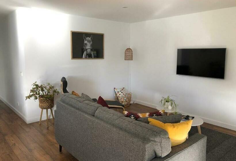 بنسيون Oak Lane Guest House & Farm Stay