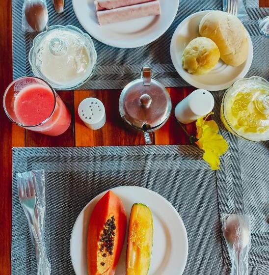 پانسیون Pousada Dunas Do Icarai