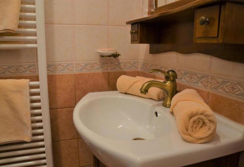 پانسیون Pri Marjotu