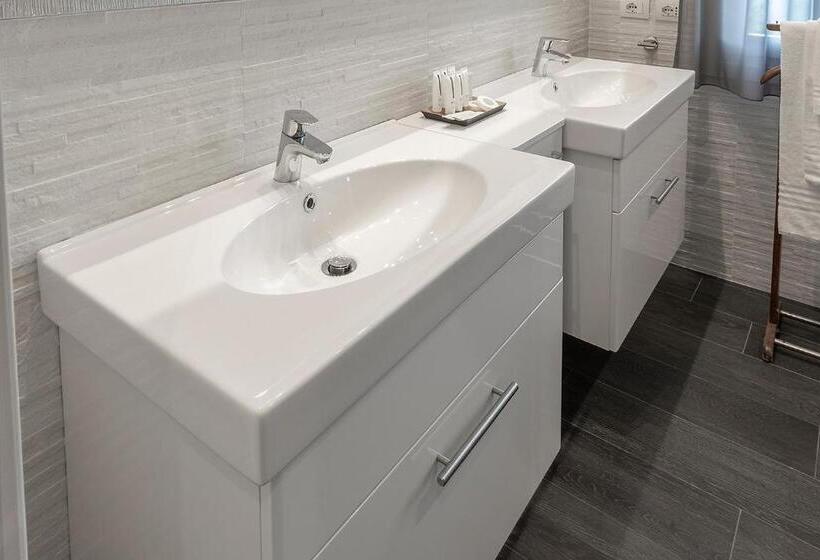 פנסיון Seven Suites Pieve