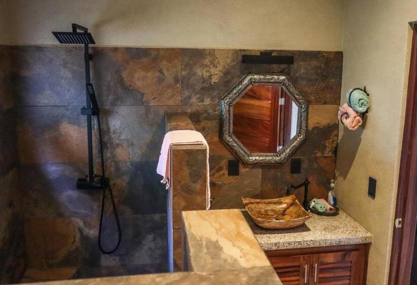 پانسیون Villa La Joya