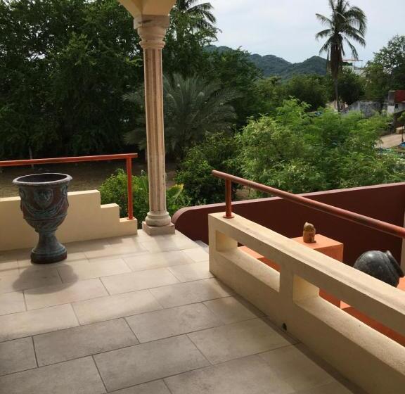 پانسیون Villa La Joya