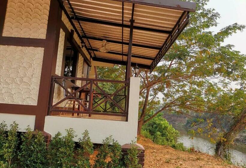 Rs Phong Riverside Resort