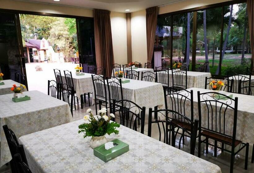 Rs Phong Riverside Resort