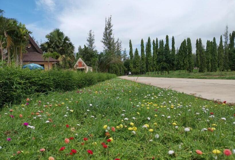 Rs Phong Riverside Resort