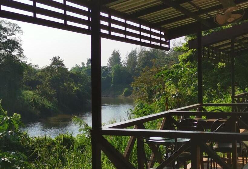 Rs Phong Riverside Resort