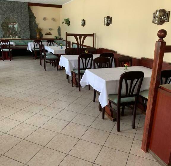 ユースホステル Landhotel Elterlein