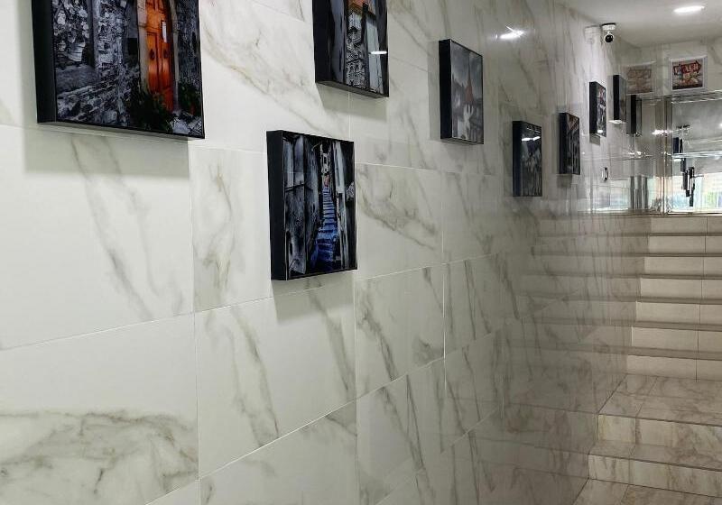 הוסטל Lee Luxury Home, Usm Penang