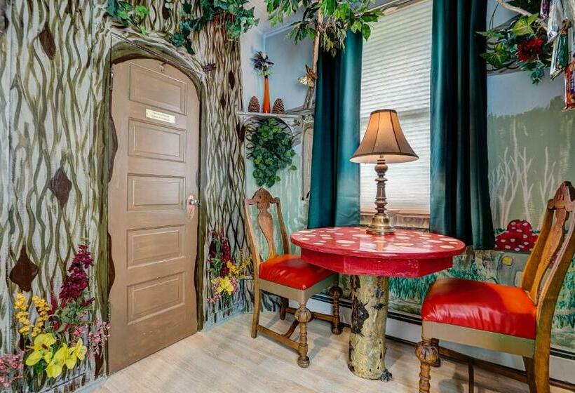 旅馆 The Oasis On Eisenhower