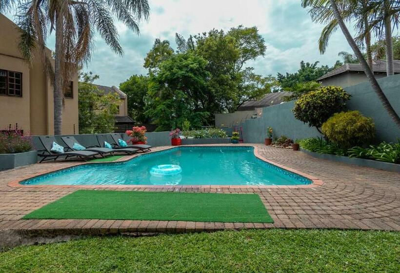 호스텔 Rozelee Rest