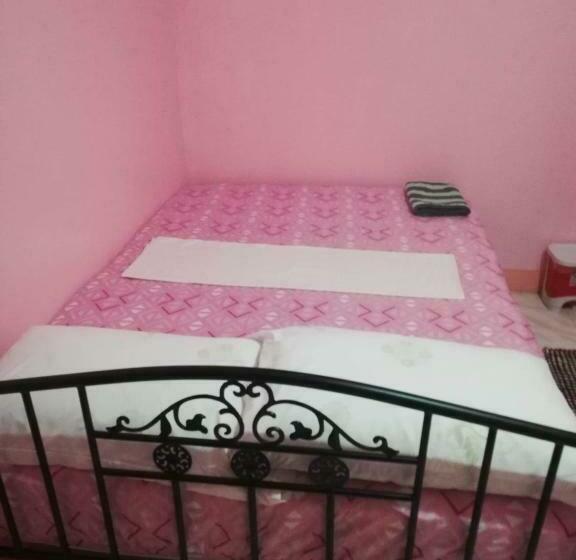 هاستل Ryj S Inn