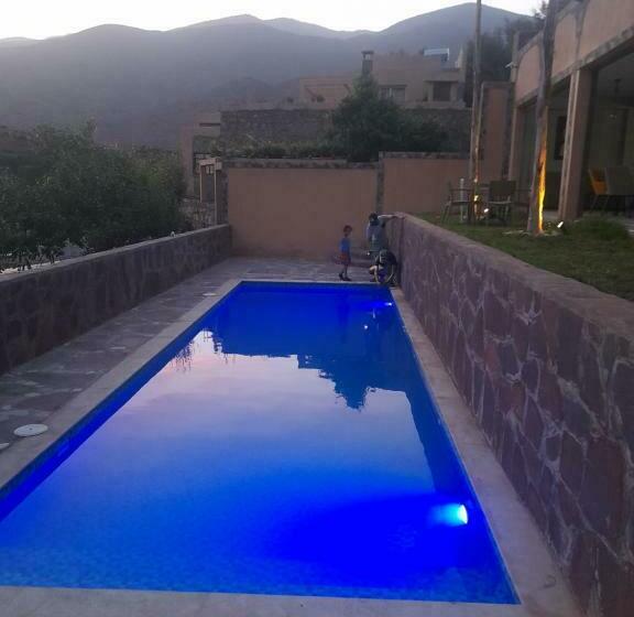 تختخواب و صبحانه Atlas Ijoukak