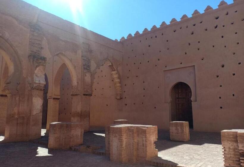 تختخواب و صبحانه Atlas Ijoukak