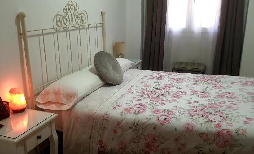 تختخواب و صبحانه Casa Amelia   Bed&breakfast