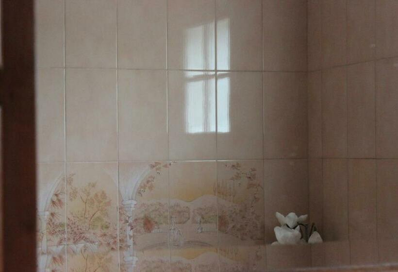 مبيت وإفطار Chantonnay 2 Chambres Privées Pour 4 Personnes