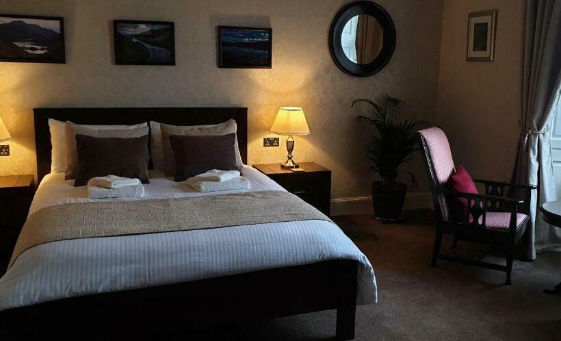 مبيت وإفطار Creag Dhubh Country House