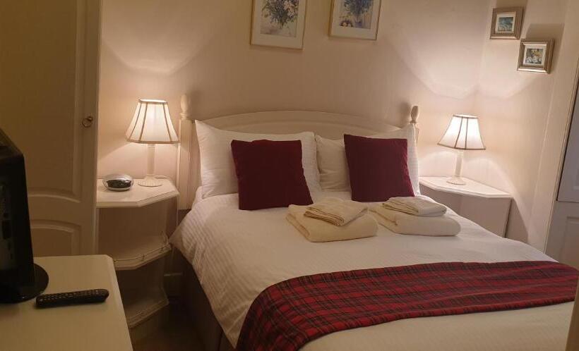 تختخواب و صبحانه Creag Dhubh Country House