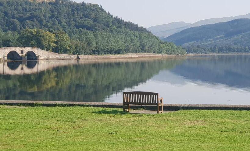 تختخواب و صبحانه Creag Dhubh Country House