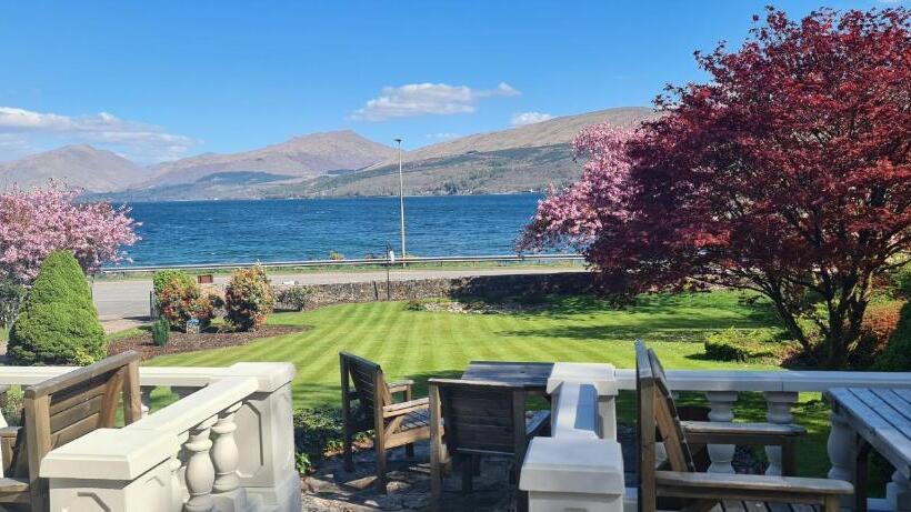 تختخواب و صبحانه Creag Dhubh Country House