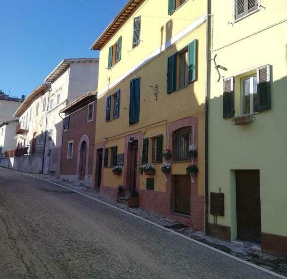 مبيت وإفطار La Torre Di Morro