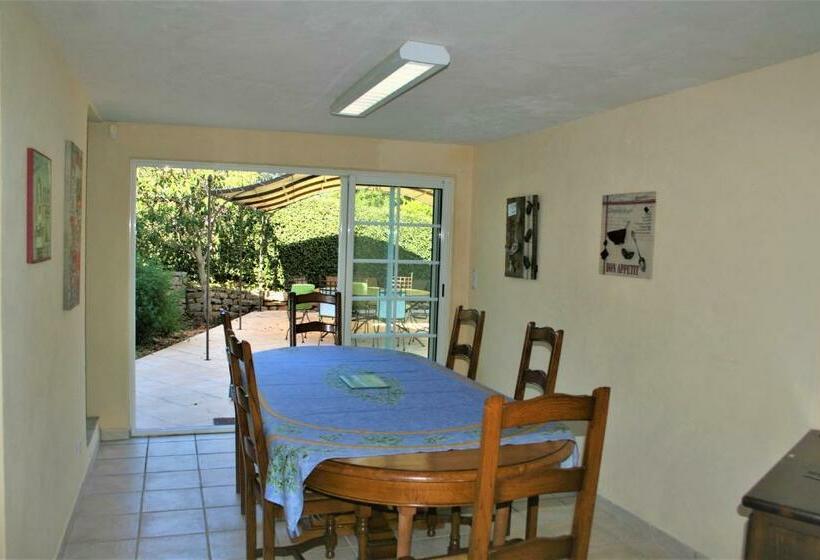 민박 Le Mas Des Tarentes Chambres D Hôtes