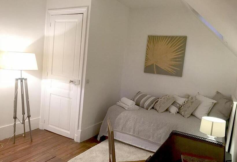 Bed and Breakfast Les Chambres De Louis