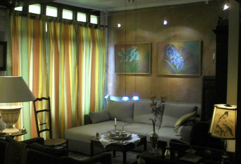 Bed and Breakfast Maison De La Loire