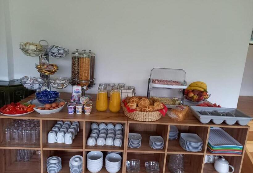 צימר Pension Alpina