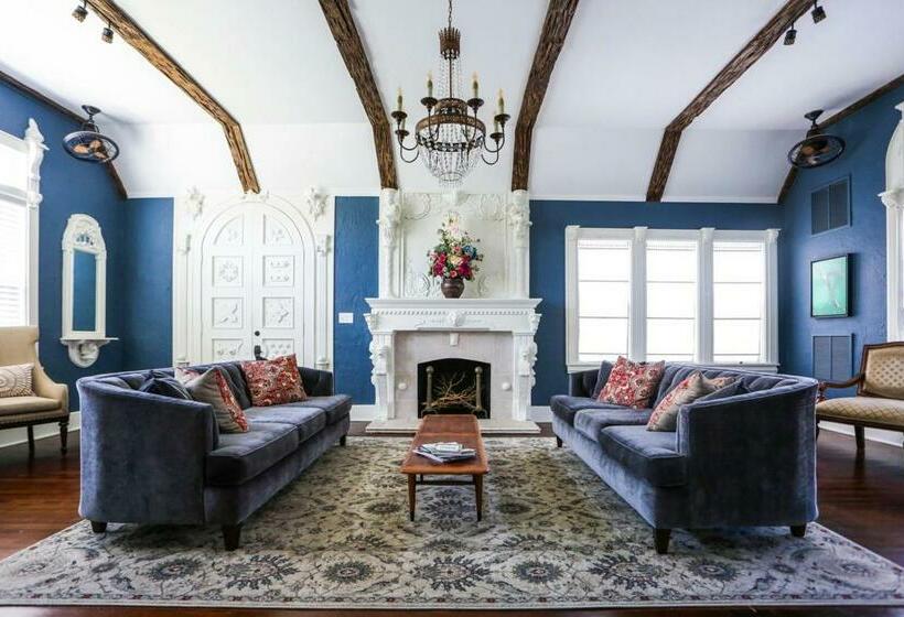 مبيت وإفطار The Kenwood Gables