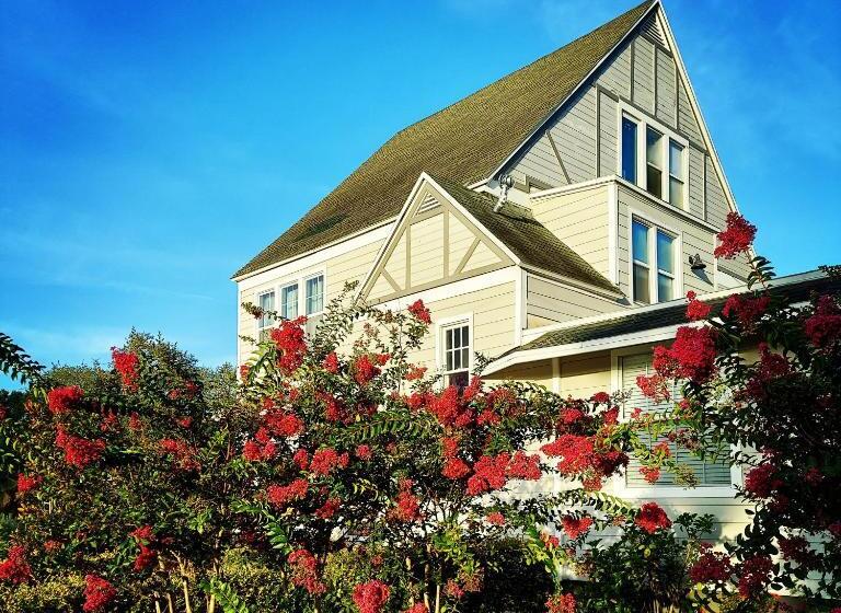 مبيت وإفطار The Kenwood Gables