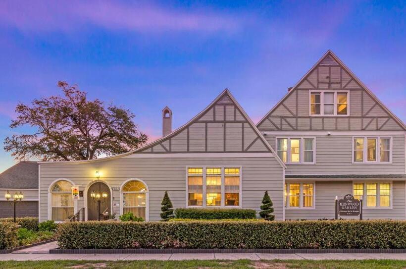 민박 The Kenwood Gables