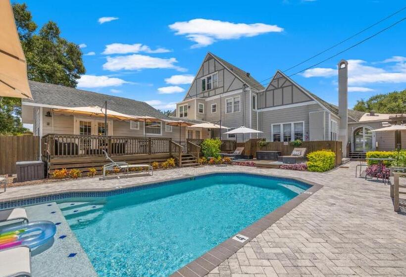 민박 The Kenwood Gables