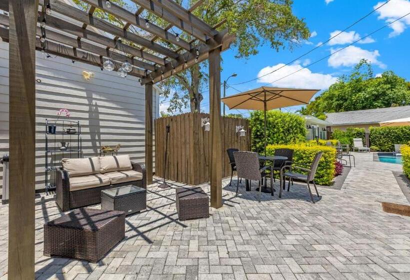 민박 The Kenwood Gables