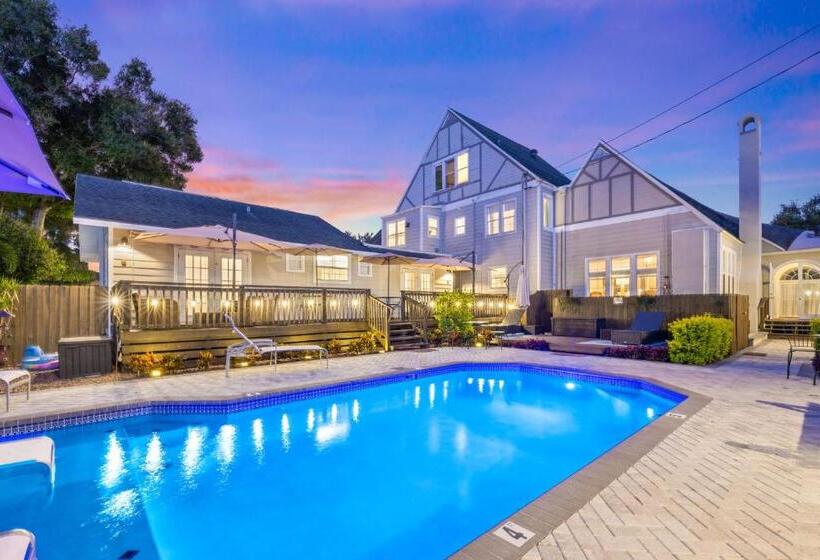 민박 The Kenwood Gables