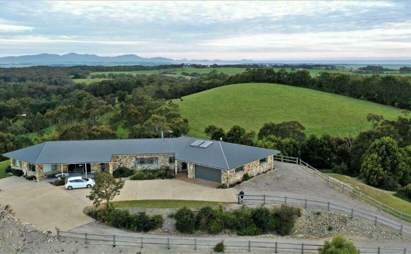 Eagle Rock Retreat B&b, Fish Creek