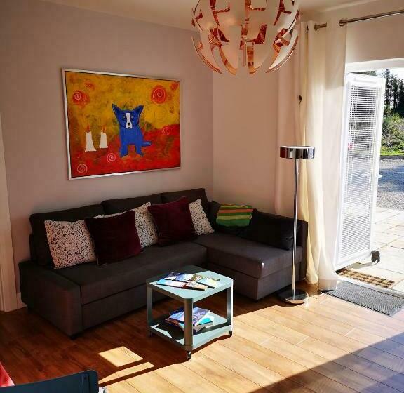 Forest Path Luxury Studio Apartment With Large Bedroom Bathroom And Sauna Sleeps Up To 4