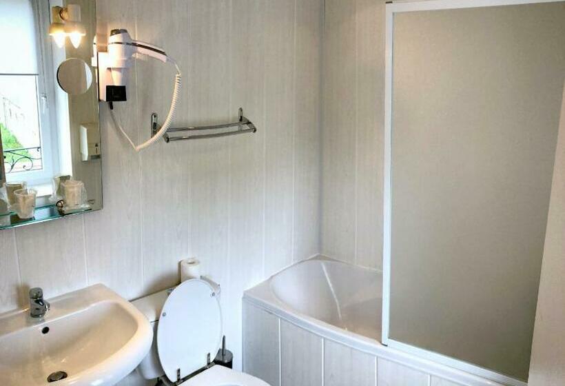 Отель Le Relais Montois