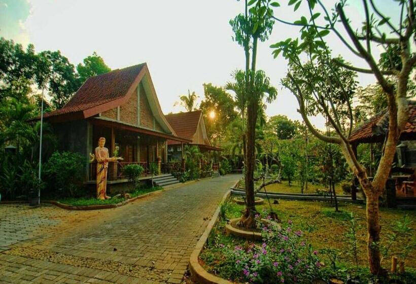 Отель Omah Joglo Semarang