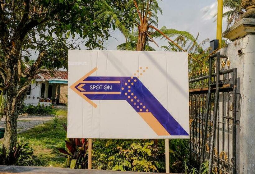 בית מלון כפרי Spot On 1847  Maya