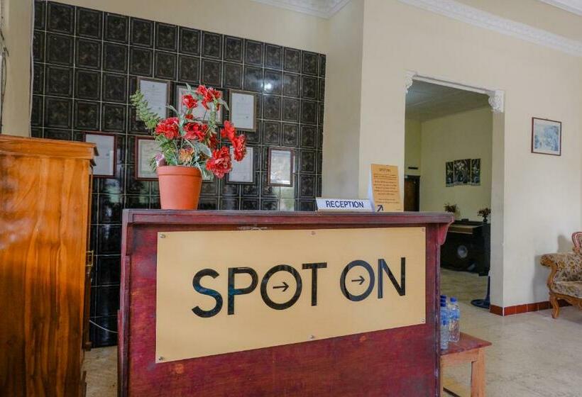 בית מלון כפרי Spot On 1847  Maya