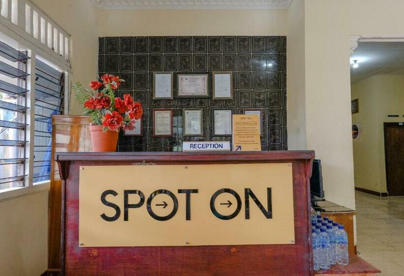 בית מלון כפרי Spot On 1847  Maya