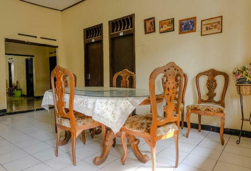 בית מלון כפרי Spot On 1847  Maya