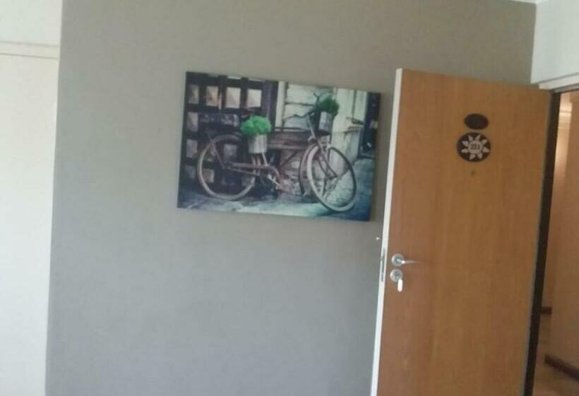 ホテル Sunset 786 Holidays 211