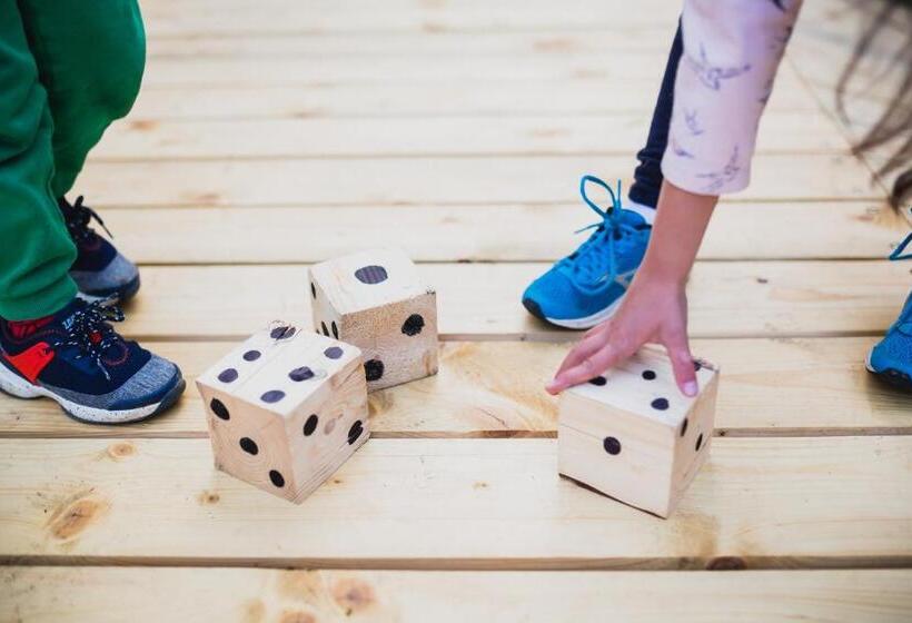 هتل Turnovská Chata