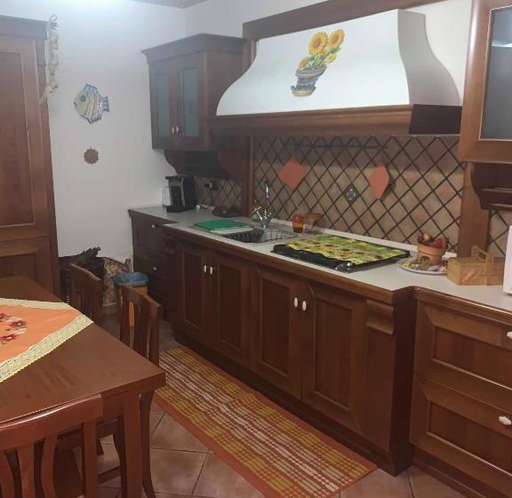 بنسيون Airport Tourist S Home