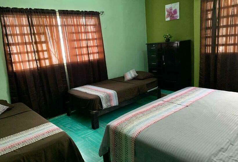 Pensión Casa Alegria