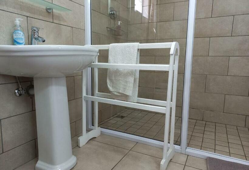 פנסיון Come Home In Oudtshoorn Self Catering Units