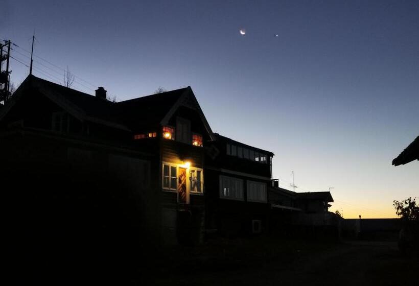 ペンション Eikre Fjellgård